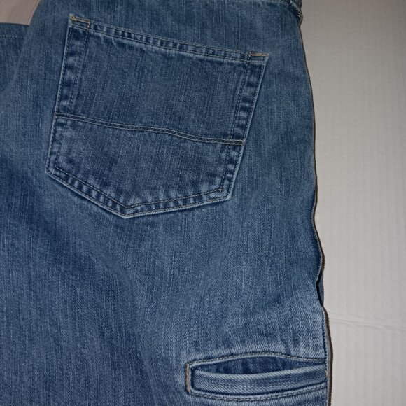 LANDS' END MEN'S TRADITIONAL FIT STRAIGHT LEG JEANS - Picture 12 of 12